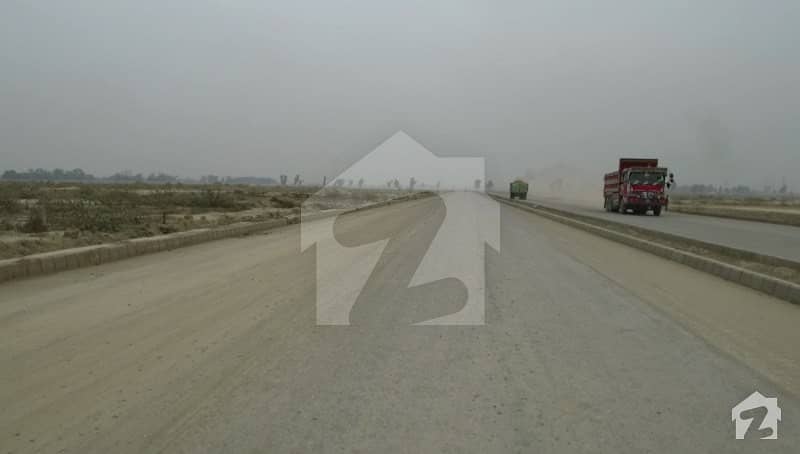Get This Prominently Located Residential Plot For Great Price In Lahore