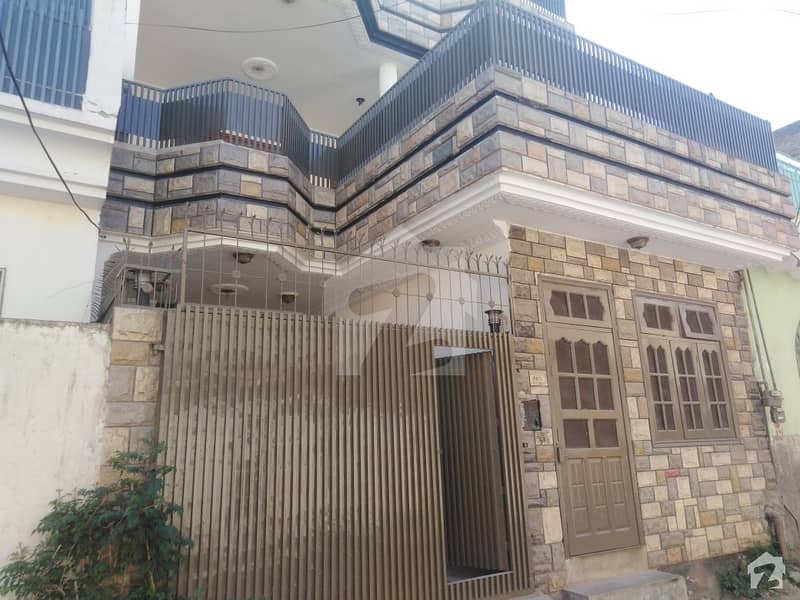 Spaciously Planned 5 Marla House In Hayatabad Available