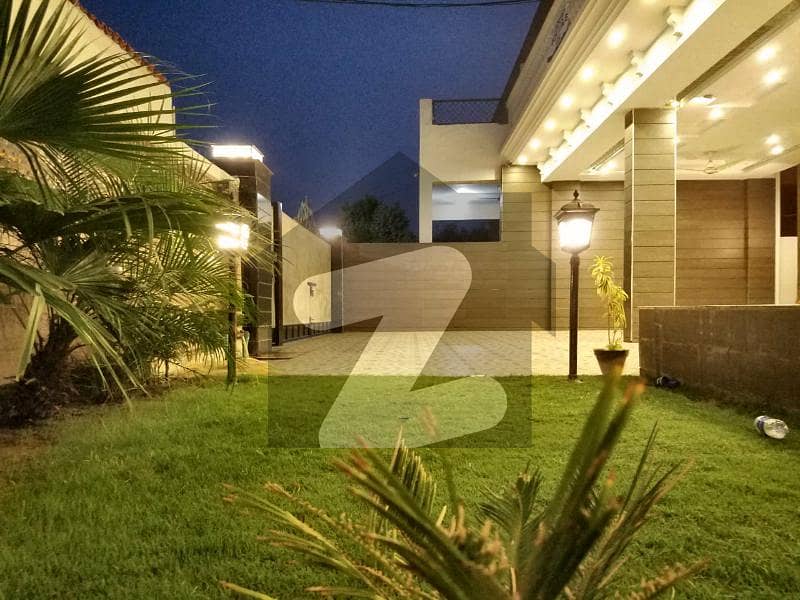 1 Kanal Renovated (but Like Brand New) House For Sale 1 Kanal Renovated (but Like Brand New) House For Sale