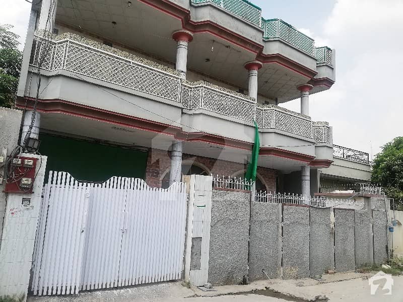 میسرائل روڈ راولپنڈی میں 7 کمروں کا 10 مرلہ مکان 3 کروڑ میں برائے فروخت۔
