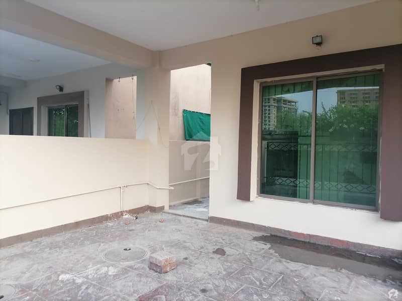 10 Marla House In Only Rs 32,500,000