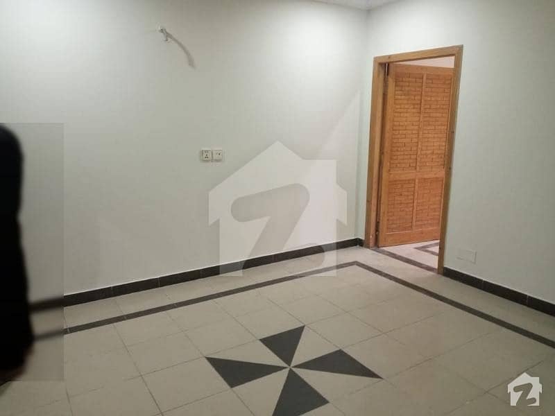 2 Bed Vip Flat For Rent On Main Road Near Grand Mosque