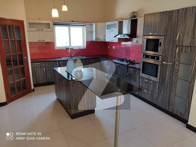 Well Maintain 3 Bed Upper Portion Is Available For Rent Creek Vista Facing On Phase 8