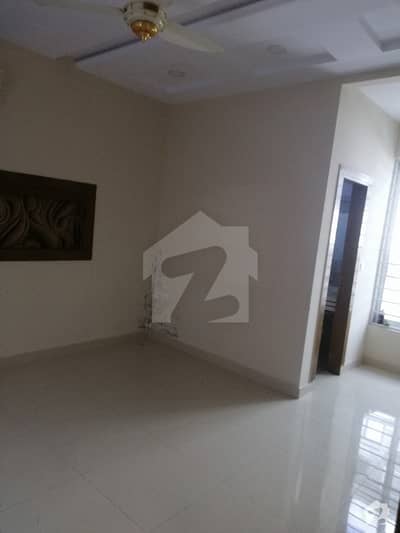 Idyllic House Available In G-11 Markaz For Rent