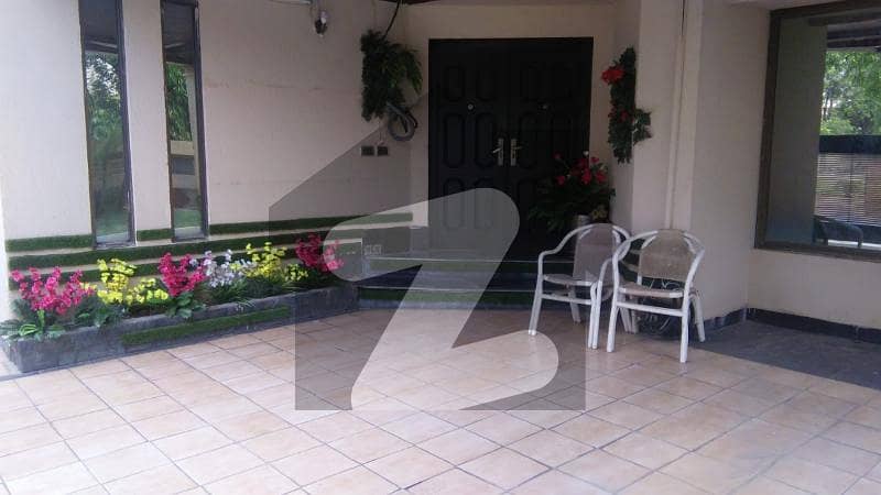 1- Kanal Beautiful Luxury Bungalow For Rent In Dha Phase 1