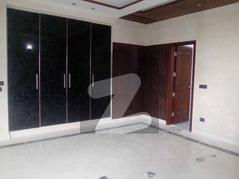 1- Kanal Beautiful Luxury Bungalow For Rent In Dha Phase 2