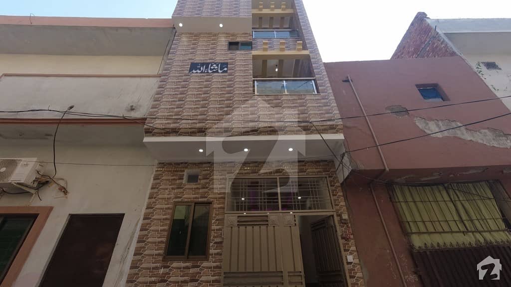آشیانہ روڈ لاہور میں 4 کمروں کا 3 مرلہ مکان 67 لاکھ میں برائے فروخت۔