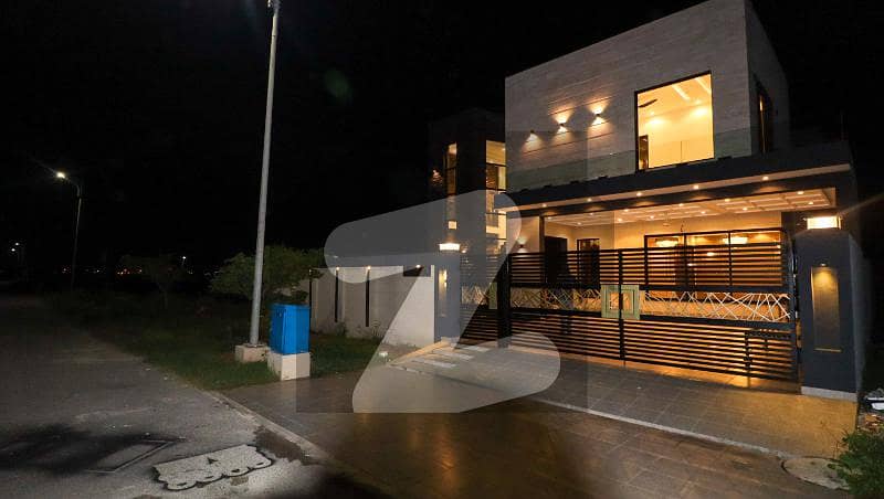 One Kanal Modern Villa For Sale At Prime Location