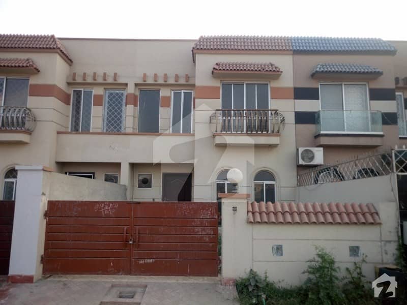 House Of 6 Marla In Paragon City For Sale