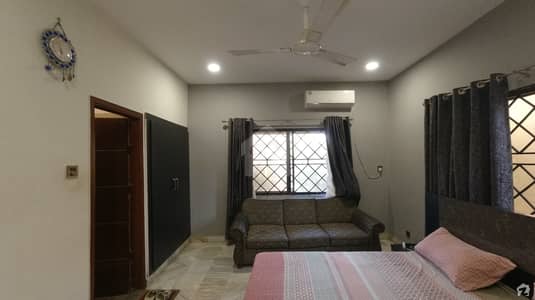 سِی ویو اپارٹمنٹس کراچی میں 3 کمروں کا 10 مرلہ فلیٹ 5.35 کروڑ میں برائے فروخت۔