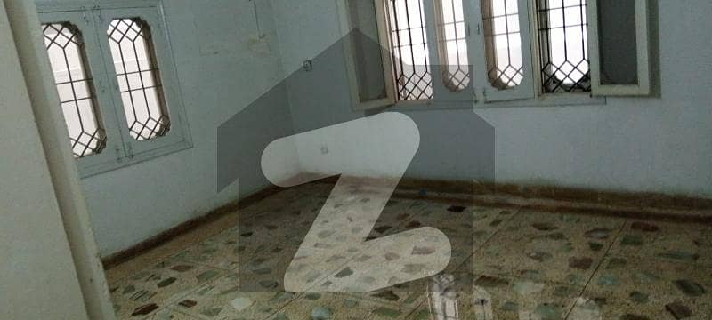 Gulshan-E-Iqbal Block 13G KDA Leased Demolish Prime Location 80 Sq Yard Double Story OLD House Is Available For Sale
