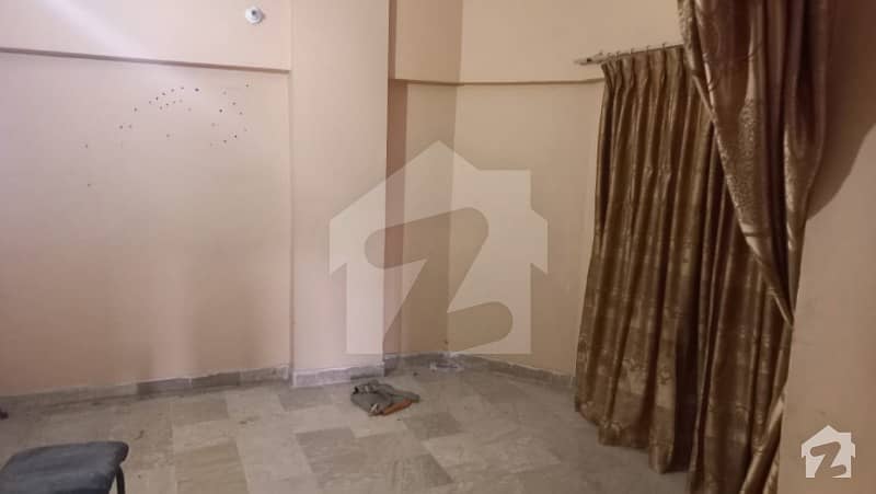 نارتھ ناظم آباد ۔ بلاک ڈی نارتھ ناظم آباد کراچی میں 2 کمروں کا 4 مرلہ فلیٹ 65 لاکھ میں برائے فروخت۔
