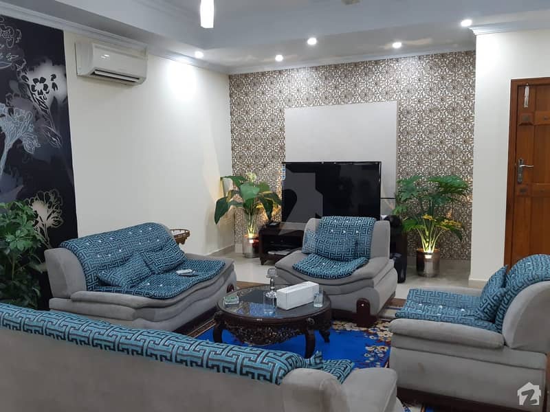 850 Square Feet Spacious Flat Available In Business Bay Dha For Sale