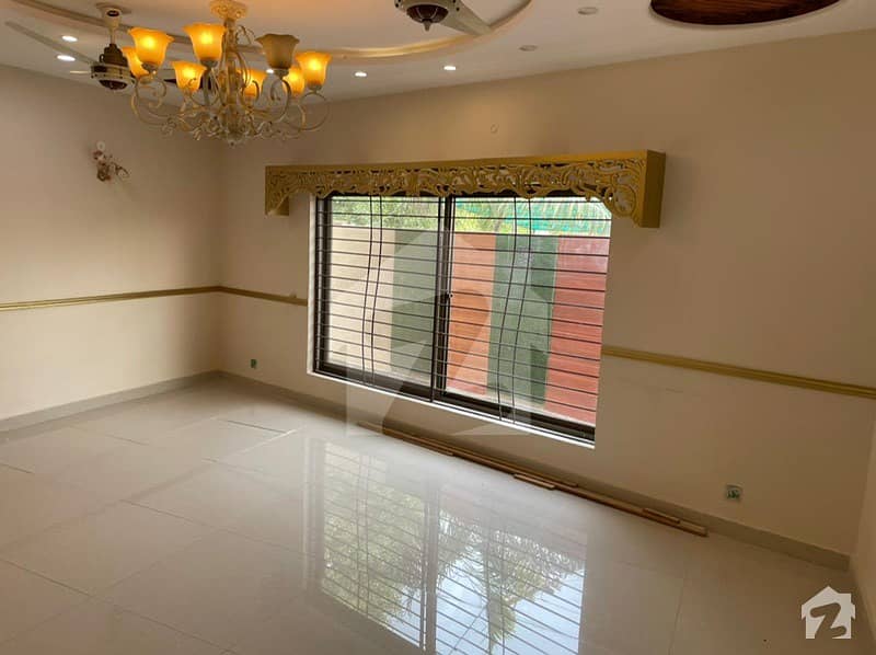 احمد یار بلاک مصطفیٰ ٹاؤن لاہور میں 4 کمروں کا 7 مرلہ مکان 2.4 کروڑ میں برائے فروخت۔