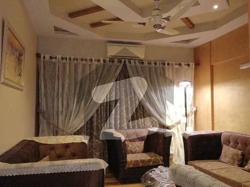گلشنِ اقبال - بلاک 16 گلشنِ اقبال گلشنِ اقبال ٹاؤن کراچی میں 3 کمروں کا 5 مرلہ فلیٹ 1.25 کروڑ میں برائے فروخت۔