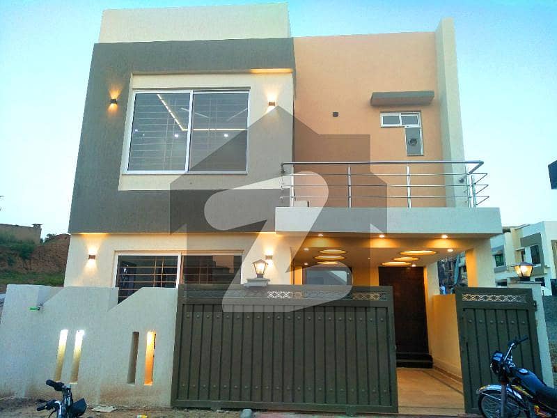 5 Marla Designer House Available For Sale