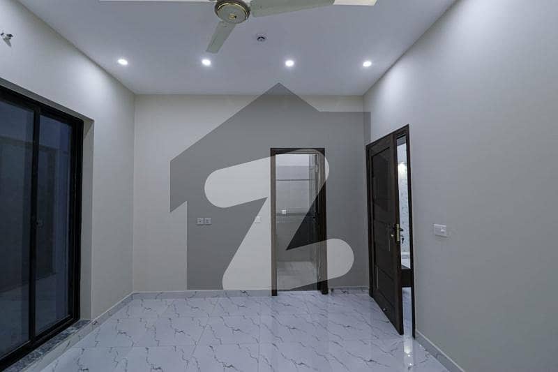 DHA Lahore 5 Marla House for Rent Owesome Location