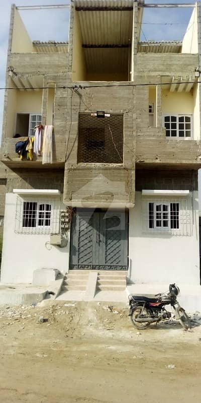 کے ڈی اے ایمپلائز سوسائٹی - کورنگی کورنگی کراچی میں 6 کمروں کا 1 مرلہ مکان 1.4 کروڑ میں برائے فروخت۔