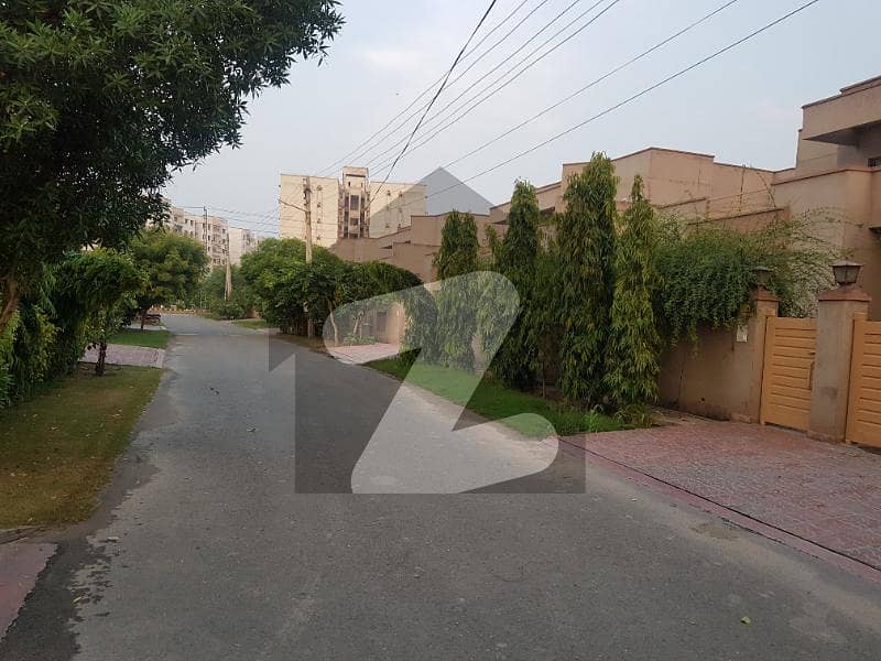 Askari 11 - Sector B House Sized 4500 Square Feet Askari 11 - Sector B House Sized 4500 Square Feet