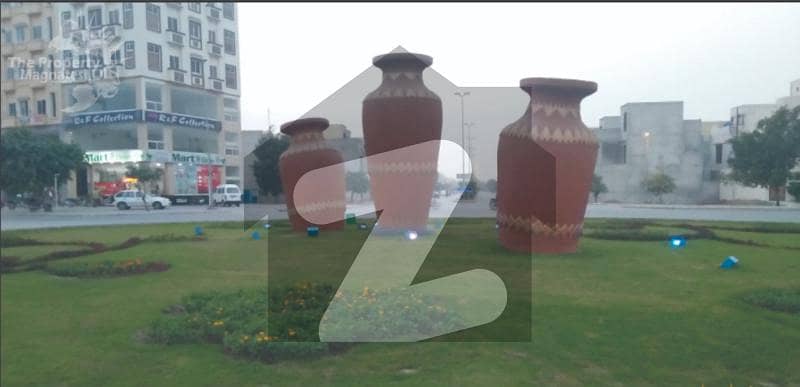 60 FOOT ROAD 10 MARLA PLOT POSSESSION PAID UTILITY PAID FOR SALE BAHRIA TOWN - BLOCK DD LAHORE