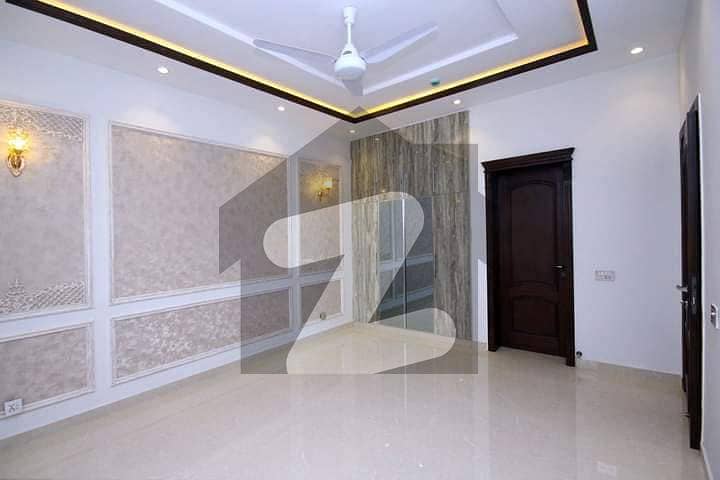 ڈی ایچ اے فیز 6 ڈیفنس (ڈی ایچ اے) لاہور میں 4 کمروں کا 10 مرلہ مکان 4.8 کروڑ میں برائے فروخت۔