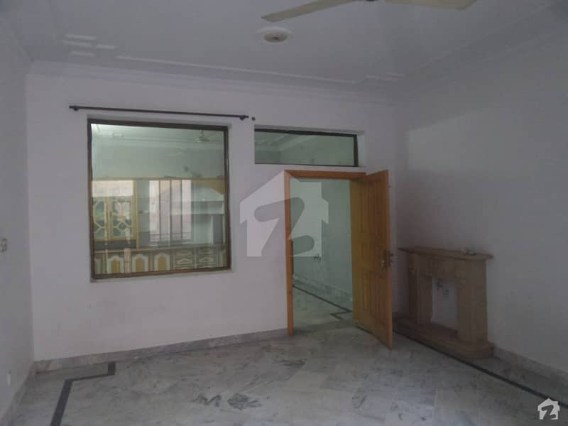 Spacious Upper Portion Is Available In I-8 For Rent