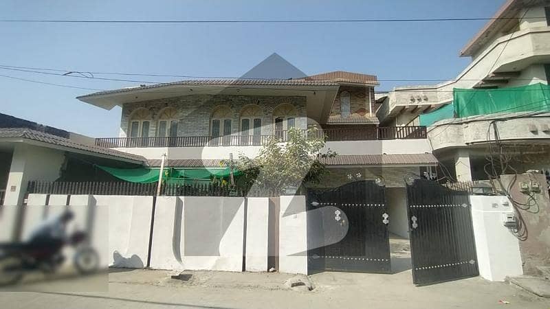 لالہ زار راولپنڈی میں 7 کمروں کا 18 مرلہ مکان 3 کروڑ میں برائے فروخت۔