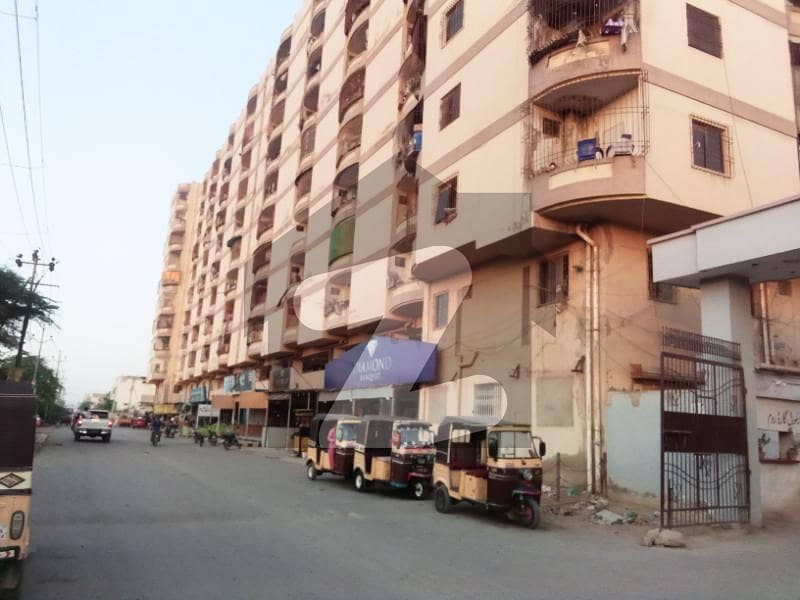 کاٹن اکسپوٹ کوآپریٹو ہاؤسنگ سوسائٹی کراچی میں 5 کمروں کا 7 مرلہ فلیٹ 82 لاکھ میں برائے فروخت۔