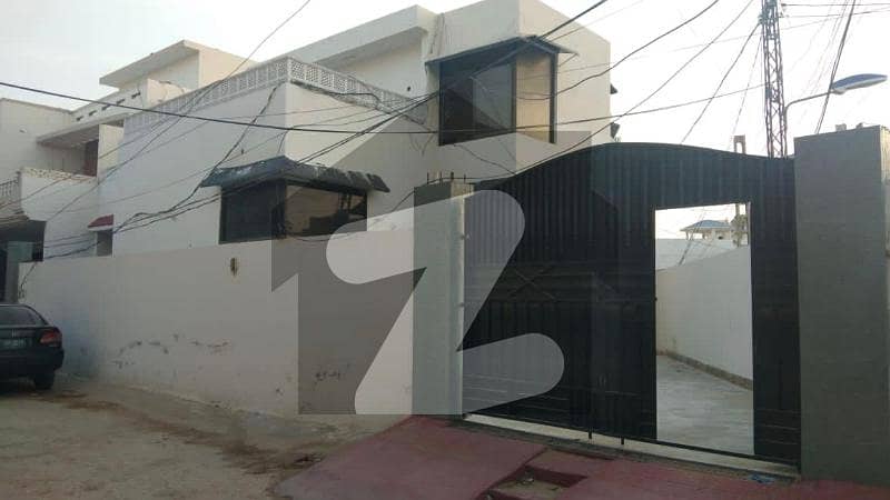 گلستانِ سجاد حیدر آباد میں 9 کمروں کا 17 مرلہ مکان 3 کروڑ میں برائے فروخت۔