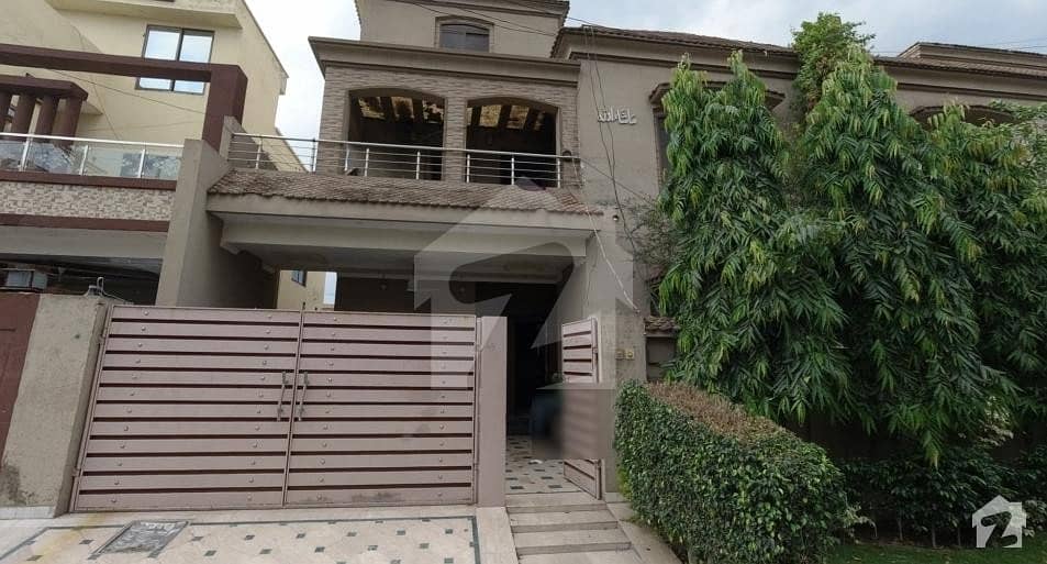 House For Rs 25,000,000 Available In