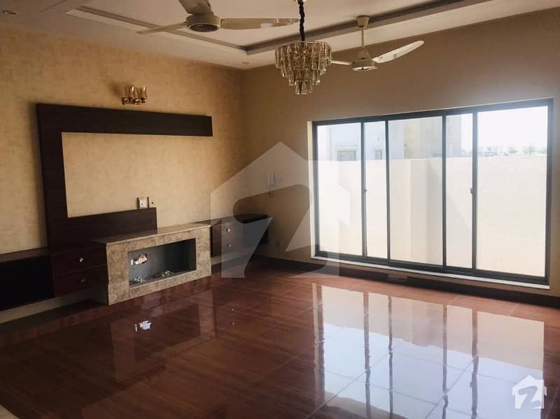 10 Marla Luxurious Bungalow For Rent In Dha Phase 3