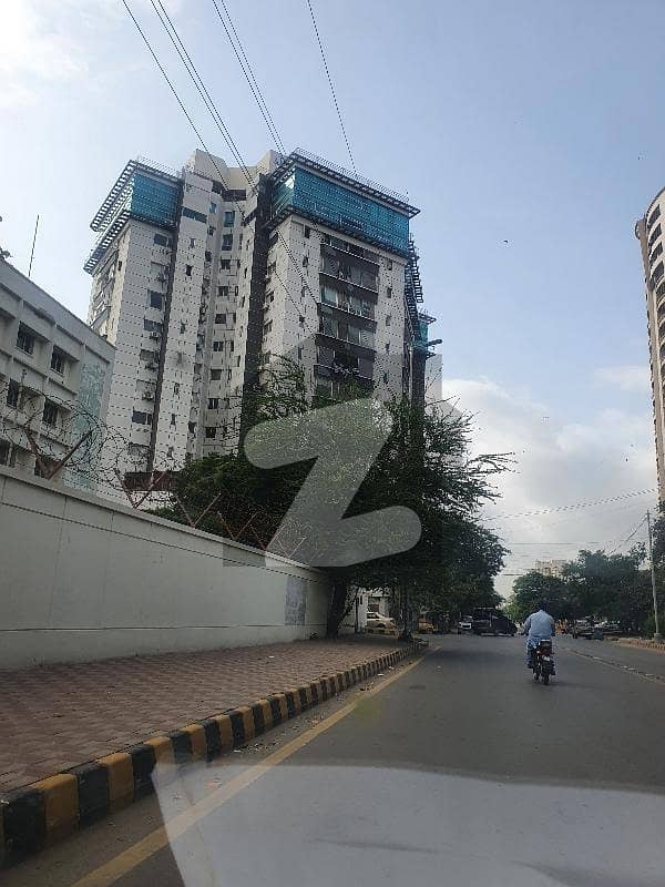 عابدہ ٹاورز سوِل لائنز کراچی میں 4 کمروں کا 12 مرلہ فلیٹ 4.75 کروڑ میں برائے فروخت۔