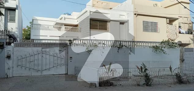 گلستان جوہر - بلاک 16-A گلستانِ جوہر کراچی میں 5 کمروں کا 13 مرلہ مکان 5.8 کروڑ میں برائے فروخت۔
