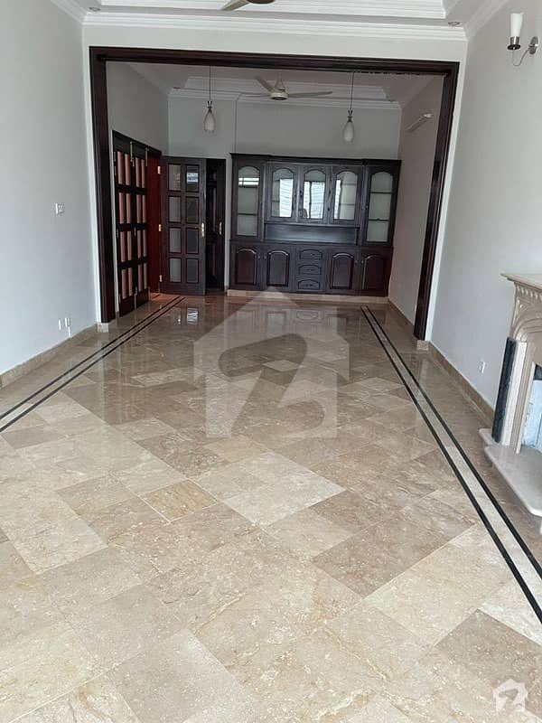 F-6  Urgent 1119 Sq Yards Corner House Is Available For Sale