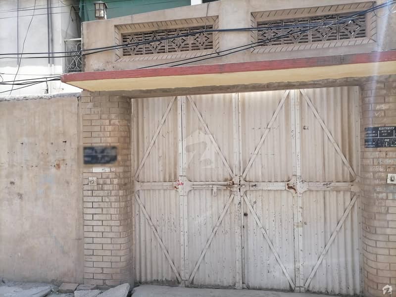 گلبرگ پشاور میں 5 کمروں کا 10 مرلہ مکان 37 ہزار میں کرایہ پر دستیاب ہے۔