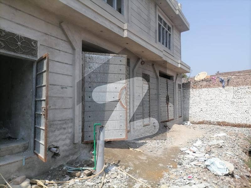 House Of 900 Square Feet In Pakha Ghulam For Sale