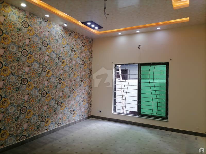 Upper Portion Of 1 Kanal In LDA Avenue Is Available