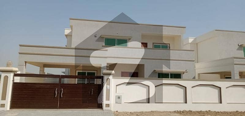 فالکن کمپلیکس نیوملیر ملیر کراچی میں 5 کمروں کا 1 کنال مکان 7.75 کروڑ میں برائے فروخت۔