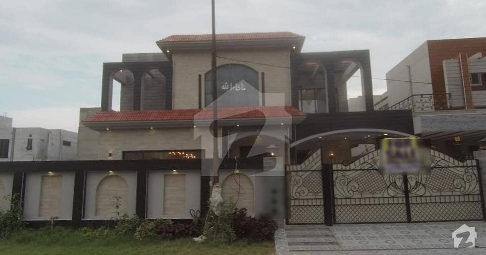 ایڈن سٹی - بلاک بی ایڈن سٹی ایڈن لاہور میں 6 کمروں کا 1 کنال مکان 5.4 کروڑ میں برائے فروخت۔