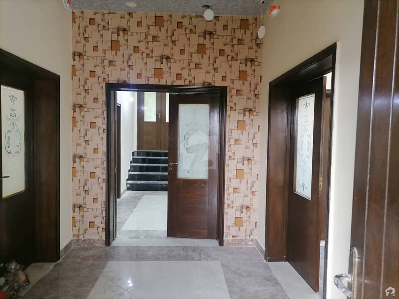 1 Kanal Lower Portion In Stunning LDA Avenue Is Available For Rent