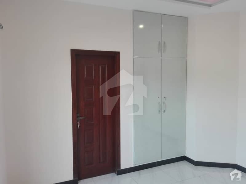 8 Marla House In Nawab Town For Sale