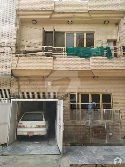 سبزہ زار سکیم ۔ بلاک بی سبزہ زار سکیم لاہور میں 4 کمروں کا 4 مرلہ مکان 92 لاکھ میں برائے فروخت۔