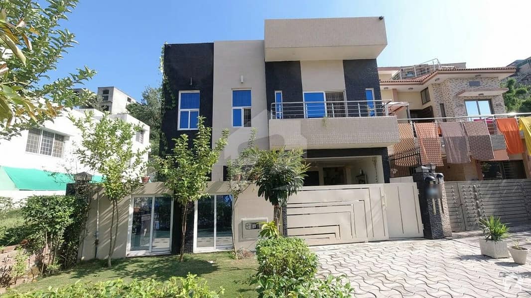 12.5 Marla Luxury Double Storey House In The Most Secure Locality In Bahria Spring North Rawalpindi