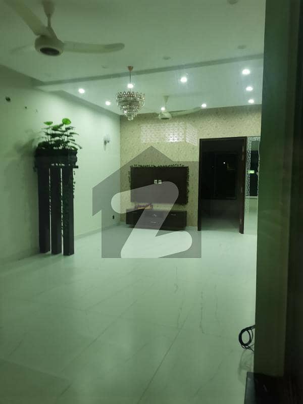 ڈی ایچ اے 9 ٹاؤن ۔ بلاک ڈی ڈی ایچ اے 9 ٹاؤن ڈیفنس (ڈی ایچ اے) لاہور میں 3 کمروں کا 5 مرلہ مکان 1.65 کروڑ میں برائے فروخت۔