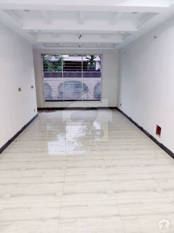ای ۔ 11/4 ای ۔ 11 اسلام آباد میں 8 کمروں کا 1 کنال مکان 13 کروڑ میں برائے فروخت۔ ای ۔ 11/4 ای ۔ 11 اسلام آباد میں 8 کمروں کا 1 کنال مکان 13 کروڑ میں برائے فروخت۔