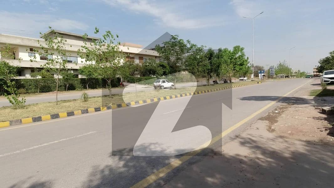 Bahria Enclave Plot 1 Kanal With Extra Land For Sale