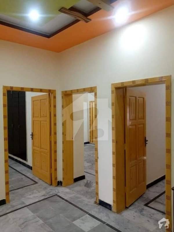 الحرم ماڈل ٹاؤن پشاور میں 9 کمروں کا 5 مرلہ مکان 1.45 کروڑ میں برائے فروخت۔