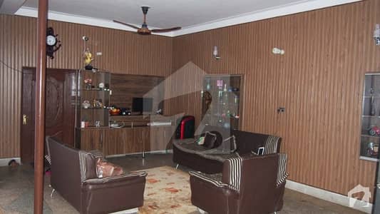 ملک پارک لاہور میں 5 کمروں کا 5 مرلہ مکان 1 کروڑ میں برائے فروخت۔