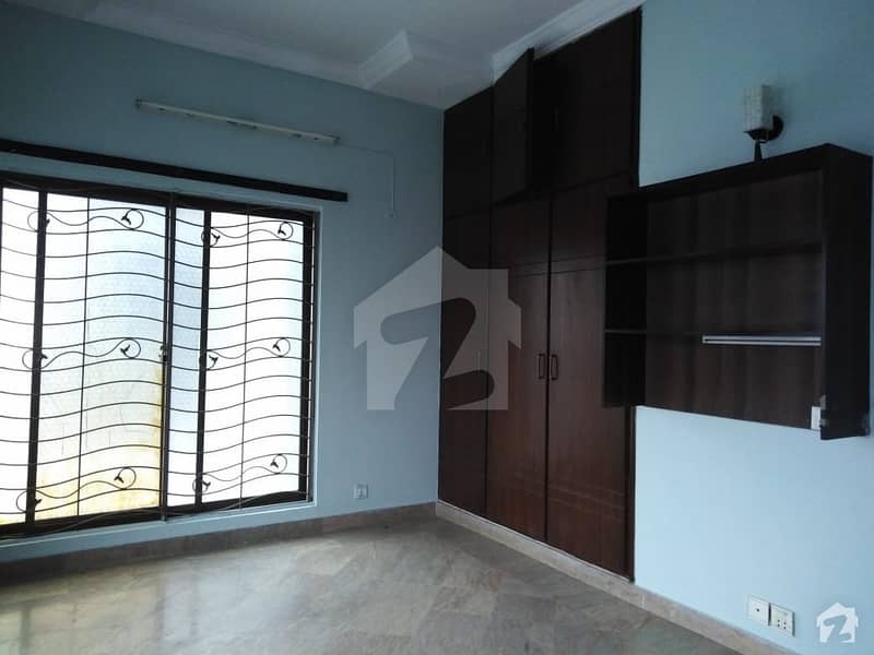 Get A 10 Marla Upper Portion For Rent In LDA Avenue