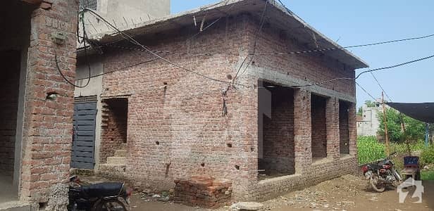 Stunning 900 Square Feet House In Nawna Pind Arainya Available